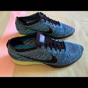 Nike Flyknit Racer Gecko 11.5